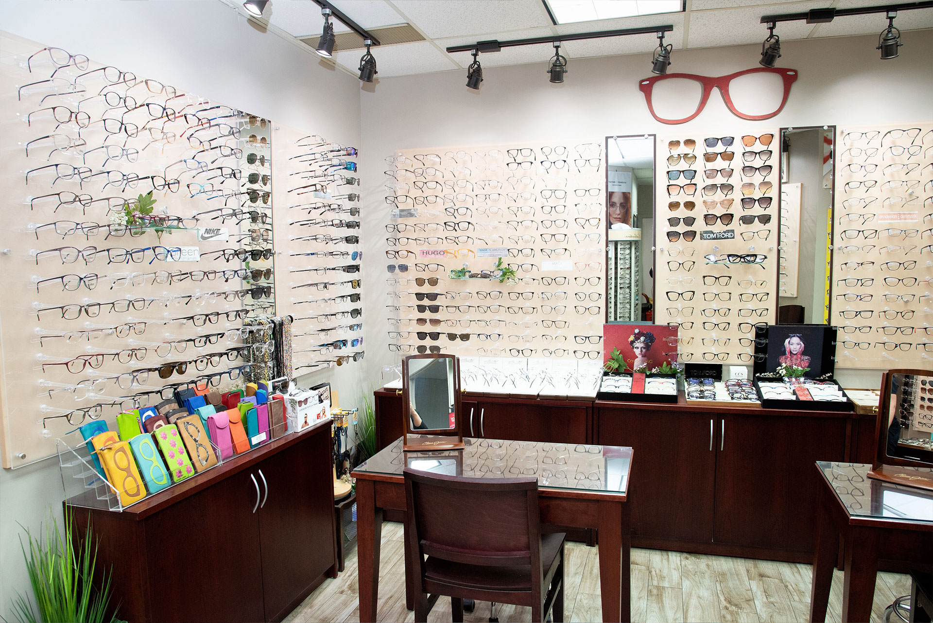 Optometrist in Commack